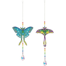 Cargar imagen en el visor de la galería, Carillón en Cristal Diamond Painting 5D - Mariposas 2 Piezas