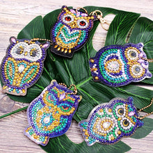 Cargar imagen en el visor de la galería, Llavero Diamond Painting 5D Búhos Conjunto de 5 Piezas