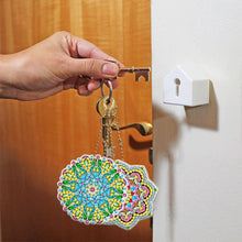 Cargar imagen en el visor de la galería, Llavero Diamond Painting 5D Flores Mandala 5 Piezas