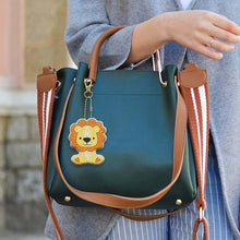 Cargar imagen en el visor de la galería, Llavero Diamond Painting 5D con Animales 5 Piezas