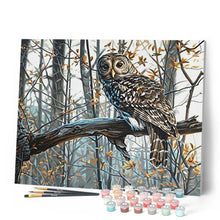 Cargar imagen en el visor de la galería, Hermoso búho en el bosque