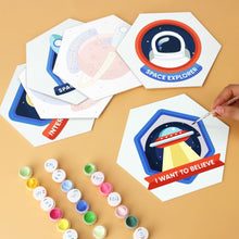 Cargar imagen en el visor de la galería, Mini Serie Pintar por Números - Hexágonos (6 piezas) - Icono de galaxia