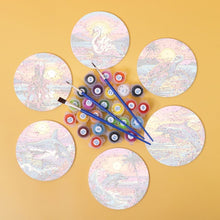 Cargar imagen en el visor de la galería, Pintar por números Posavasos 10cm (6 piezas) - Vida Marina Colorida