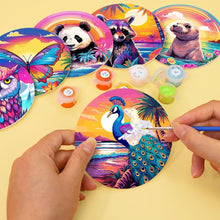 Cargar imagen en el visor de la galería, Pintar por números Posavasos 10cm (6 piezas) - Serie Fauna con Panda, Mapache y Foca