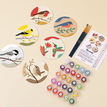 Cargar imagen en el visor de la galería, Pintar por números Posavasos 10cm (6 piezas) - Pequeños Pájaros Cantores