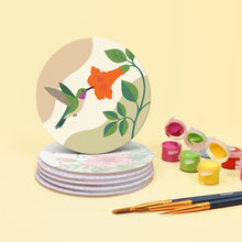 Cargar imagen en el visor de la galería, Pintar por números Posavasos 10cm (6 piezas) - Danza de Colibríes