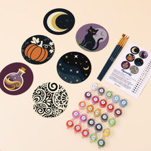Cargar imagen en el visor de la galería, Pintar por números Posavasos 10cm (6 piezas) - Magia de Halloween