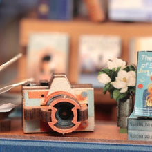 Cargar imagen en el visor de la galería, Book Nook - Librería Literaria