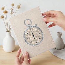 Cargar imagen en el visor de la galería, Punch Needle Kit (4 piezas) con marcos - Iconos Urbanos 1