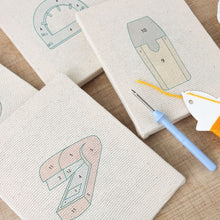 Cargar imagen en el visor de la galería, Punch Needle Kit (4 piezas) con marcos - Papelería Kawaii 1