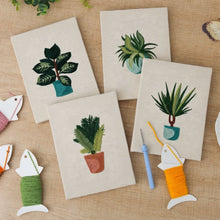 Cargar imagen en el visor de la galería, Punch Needle Kit (4 piezas) con marcos - Set Amante de las Plantas 2
