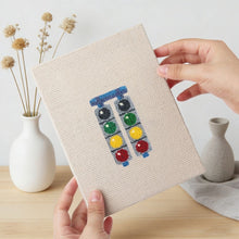 Cargar imagen en el visor de la galería, Punch Needle Kit (4 piezas) con marcos - Iconos Urbanos 3