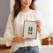Cargar imagen en el visor de la galería, Punch Needle Kit (4 piezas) con marcos - Iconos Urbanos 3