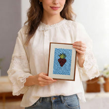 Cargar imagen en el visor de la galería, Punch Needle Kit (4 piezas) con marcos - Hora de Snacks 2