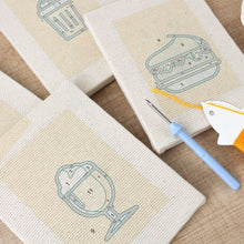 Cargar imagen en el visor de la galería, Punch Needle Kit (4 piezas) con marcos - Bebidas y Bocados