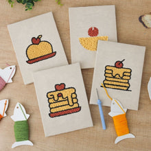 Cargar imagen en el visor de la galería, Punch Needle Kit (4 piezas) con marcos - Amante de los Postres 2