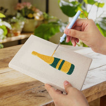 Cargar imagen en el visor de la galería, Punch Needle Kit (4 piezas) con marcos - Espíritu de Campeón