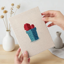 Cargar imagen en el visor de la galería, Punch Needle Kit (4 piezas) con marcos - Macetas de Suculentas 1