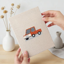 Cargar imagen en el visor de la galería, Punch Needle Kit (4 piezas) con marcos - Colección de Coches