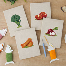 Cargar imagen en el visor de la galería, Punch Needle Kit (4 piezas) con marcos - Fresco y Crujiente