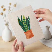 Cargar imagen en el visor de la galería, Punch Needle Kit (4 piezas) con marcos - Refugio de Plantas de Interior