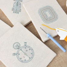 Cargar imagen en el visor de la galería, Punch Needle Kit (4 piezas) con marcos - Parada en Boxes