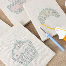 Cargar imagen en el visor de la galería, Punch Needle Kit (4 piezas) con marcos - Delicias de Desayuno 2