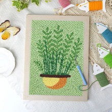 Cargar imagen en el visor de la galería, Punch Needle Kit con marco - Helechos en Maceta