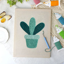 Cargar imagen en el visor de la galería, Punch Needle Kit con marco - Suculenta Sonriente
