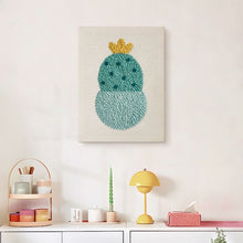 Cargar imagen en el visor de la galería, Punch Needle Kit con marco - Pequeño Cactus Feliz