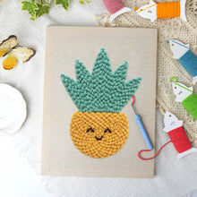 Cargar imagen en el visor de la galería, Punch Needle Kit con marco - Piña Soleada