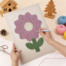 Cargar imagen en el visor de la galería, Punch Needle Kit con marco - Flor de Lila