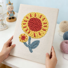 Cargar imagen en el visor de la galería, Punch Needle Kit con marco - Flor del Sol