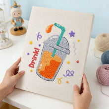Cargar imagen en el visor de la galería, Punch Needle Kit con marco - Burbujeo y Diversión