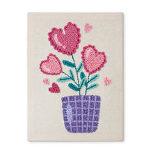 Cargar imagen en el visor de la galería, Punch Needle Kit con marco - Flores del Corazón Figured'Art