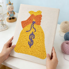 Cargar imagen en el visor de la galería, Punch Needle Kit con marco - Fortuna Dorada
