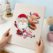Cargar imagen en el visor de la galería, Punch Needle Kit con marco - Santa y Amigos