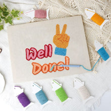 Cargar imagen en el visor de la galería, Punch Needle Kit con marco - Well Done