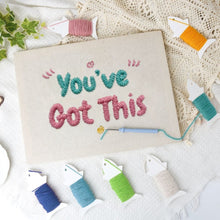 Cargar imagen en el visor de la galería, Punch Needle Kit con marco - You've Got This