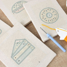 Cargar imagen en el visor de la galería, Punch Needle Kit (4 piezas) con marcos - Street Food 2