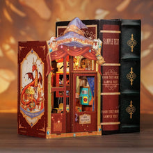 Cargar imagen en el visor de la galería, Book Nook - La Juguetería Mágica