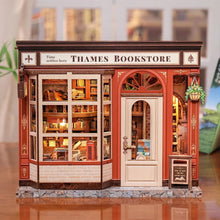Cargar imagen en el visor de la galería, Casa Miniatura - Librería sobre el Támesis