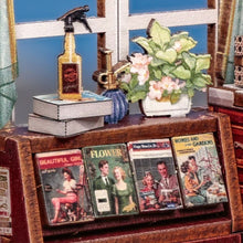 Cargar imagen en el visor de la galería, Casa Miniatura - El Salón de John