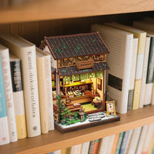Cargar imagen en el visor de la galería, Casa Miniatura - Los Dulces de Kurihara