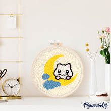 Cargar imagen en el visor de la galería, Punch Needle Gato en la luna