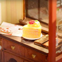 Cargar imagen en el visor de la galería, Casa Miniatura Charla Dulce de Postre