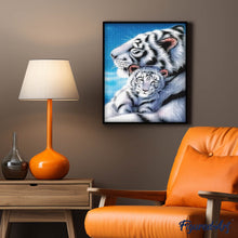 Cargar imagen en el visor de la galería, Diamond Painting - Familia de tigres blancos