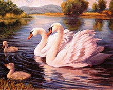 Cargar imagen en el visor de la galería, Punto De Cruz Diamante - Punto De Cruz Diamante - Cisnes Y Sus Crías - Figuredart - Cisnes Mascotas Punto De Cruz Diamante Animales