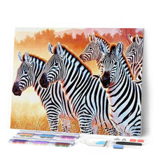 Cargar imagen en el visor de la galería, Punto De Cruz Diamante - Punto De Cruz Diamante - La Familia De Las Cebras - Figuredart - Cebras Mascotas Punto De Cruz Diamante Animales