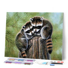 Cargar imagen en el visor de la galería, Punto De Cruz Diamante - Punto De Cruz Diamante - Mapache Encaramado - Figuredart - Mapaches Mascotas Punto De Cruz Diamante Animales